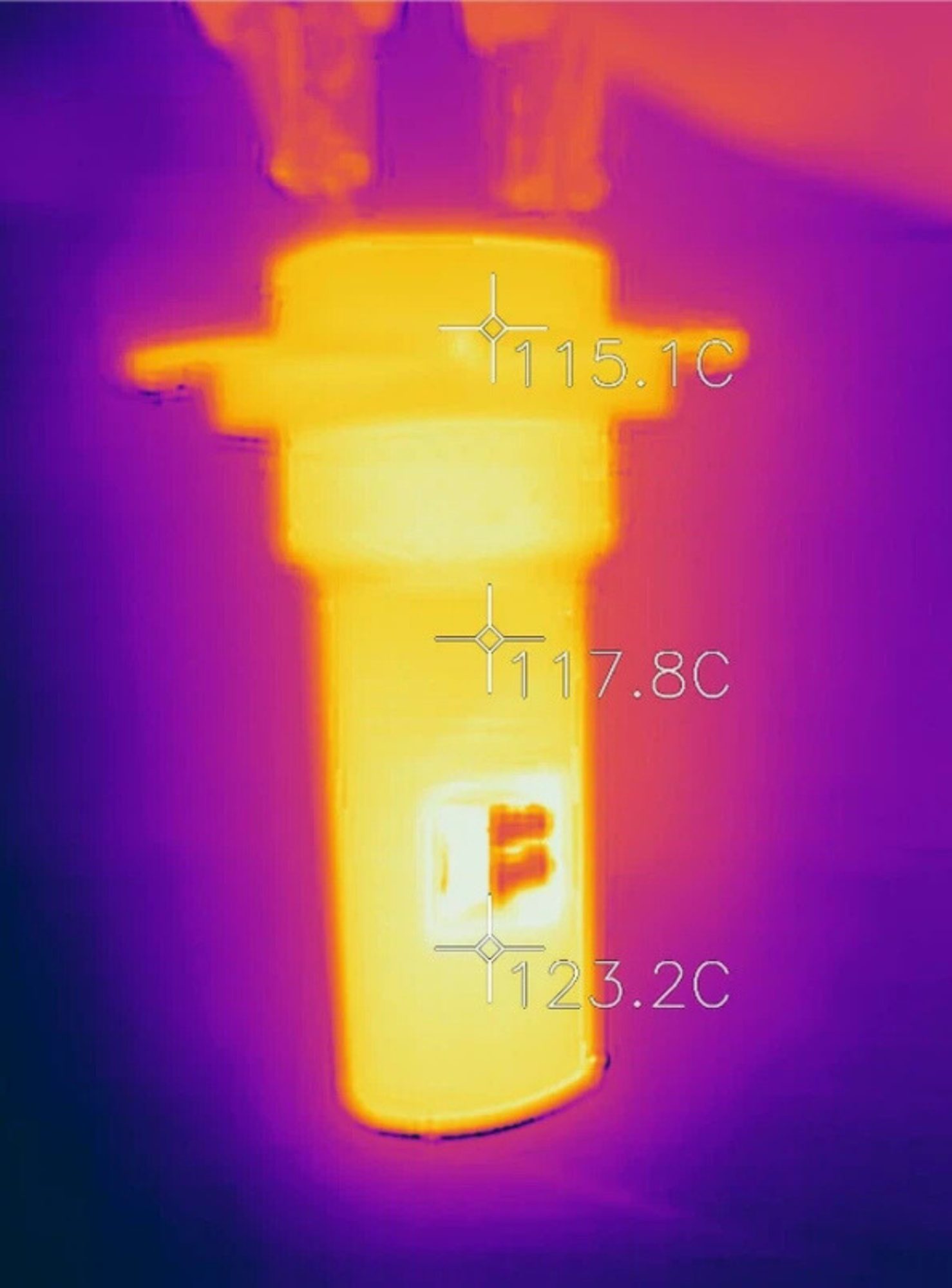 Żarówka LED HIR2 MAGALL X PRO 1 do 1 porównanie z halogenem idealna geometria świecenia